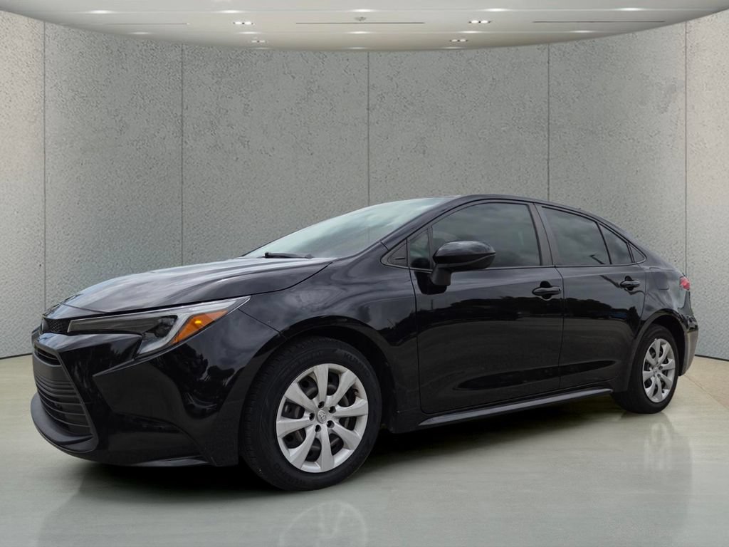 Used 2023 Toyota Corolla LE FWD image 10