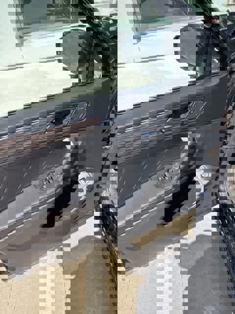 Certified 2022 Volkswagen Tiguan SEL R-Line image 12