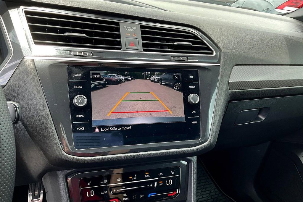 Certified 2023 Volkswagen Tiguan SE R-Line image 27