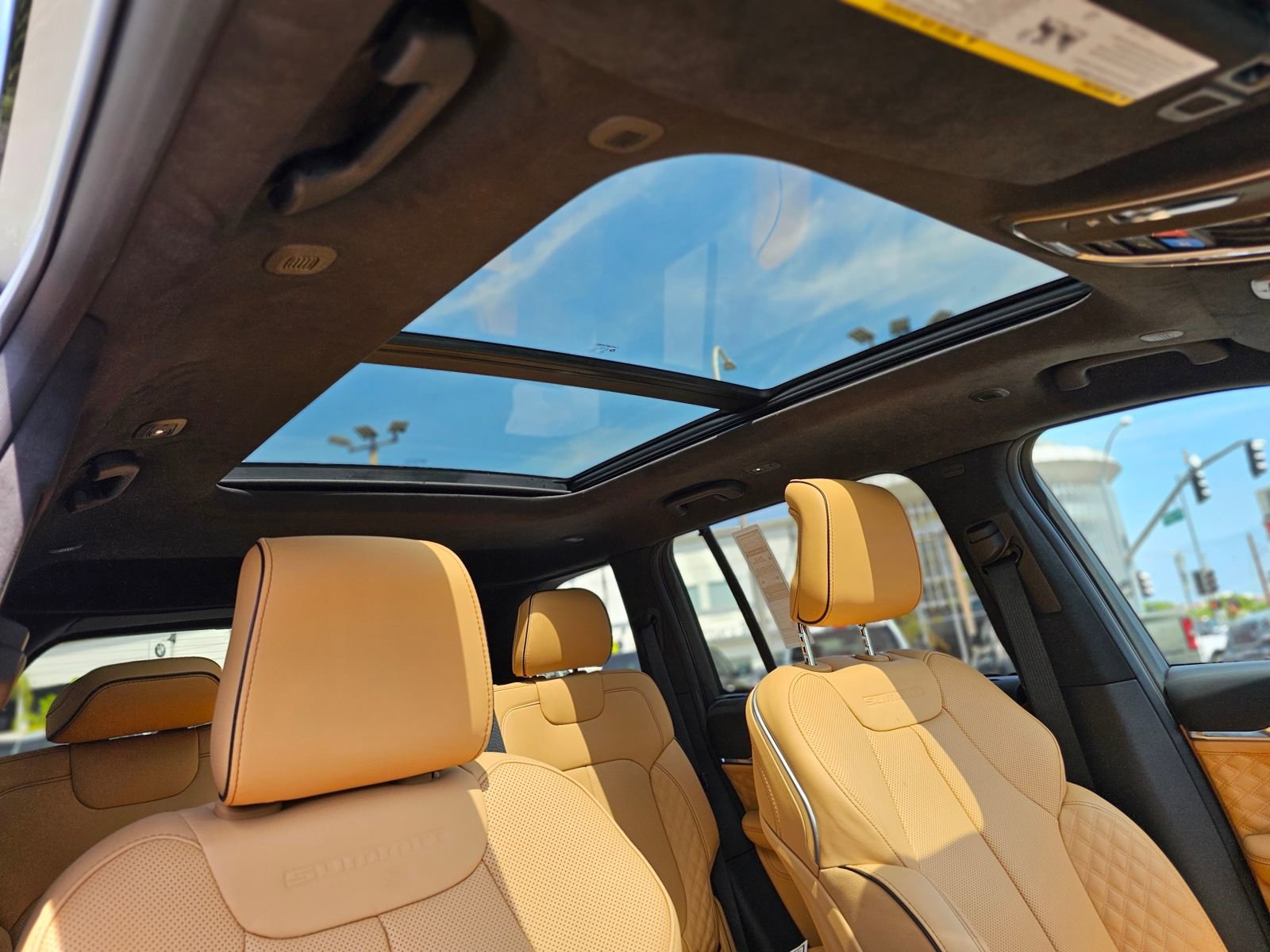 New 2026 Jeep Grand Cherokee Summit AWD/4WD image 27