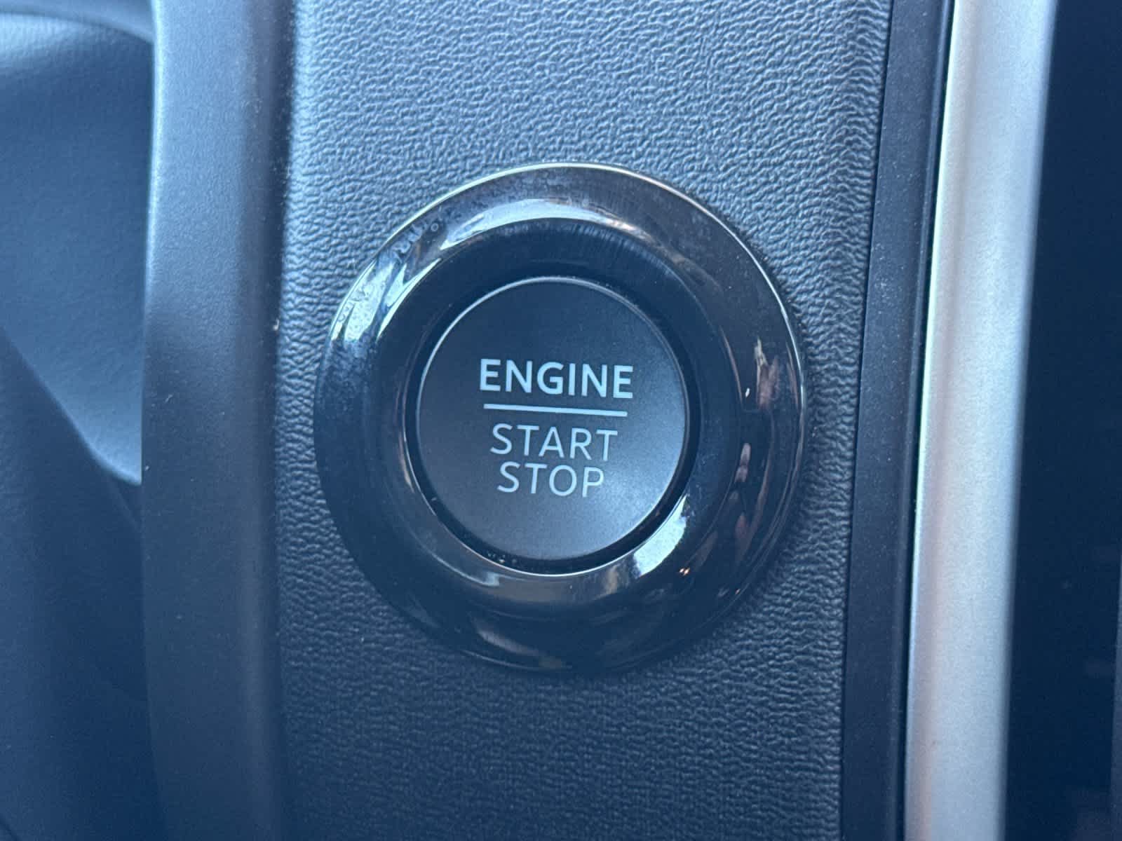 Used 2025 Ford Expedition Active RWD image 22