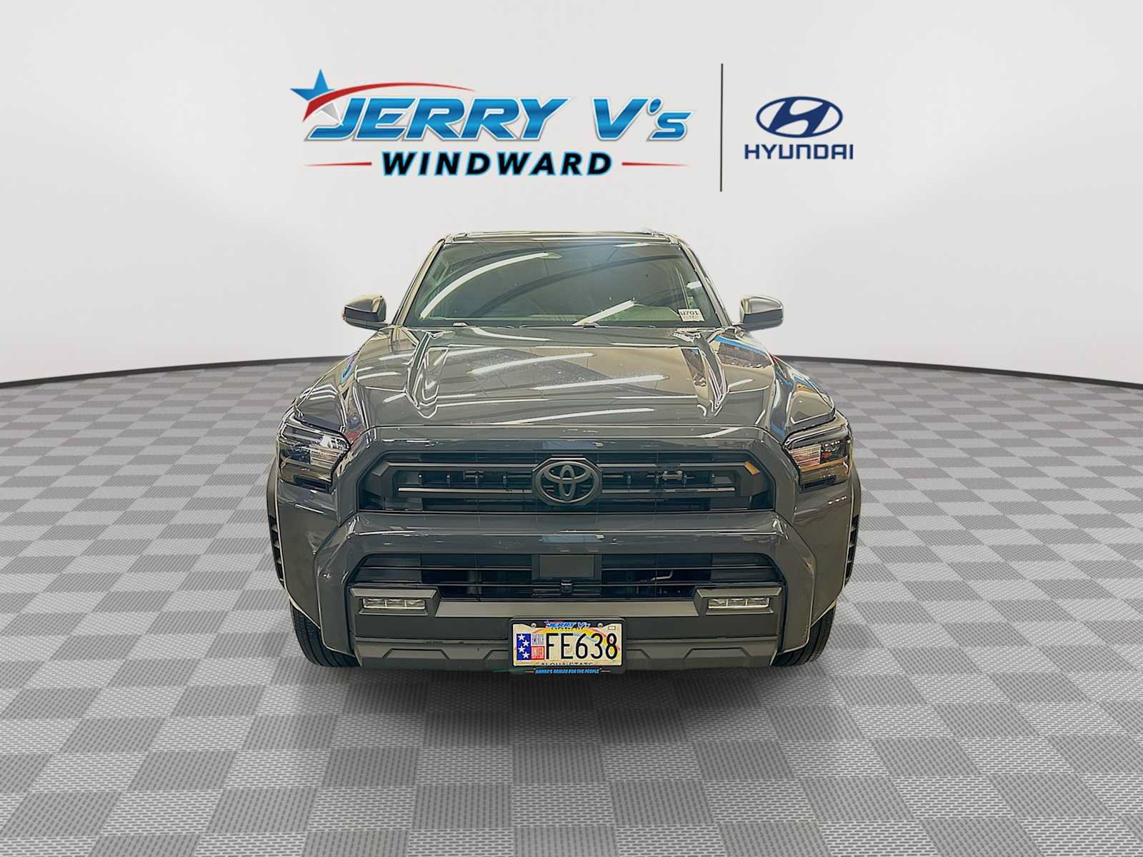 Used 2025 Toyota 4Runner SR5 AWD/4WD image 3