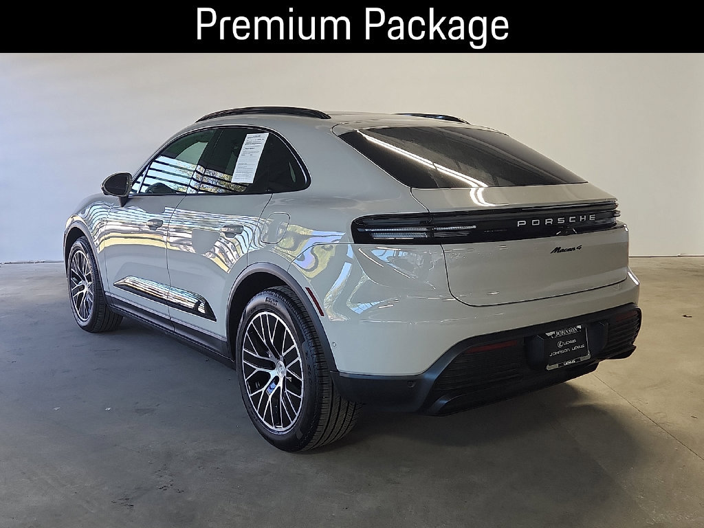 Certified 2026 Porsche Macan 4 Electric AWD/4WD image 3