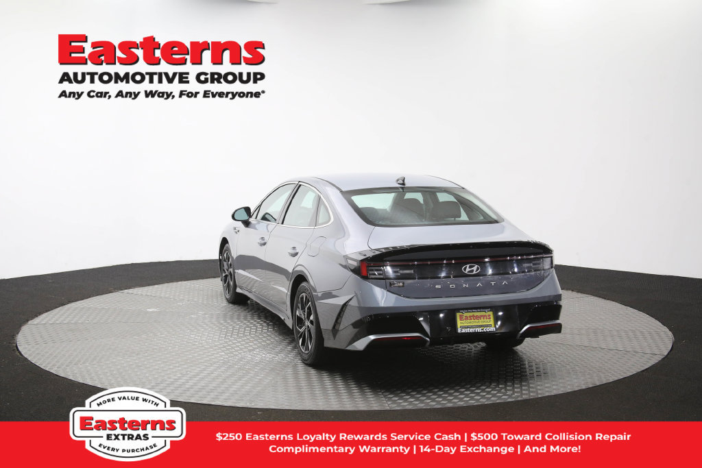 Used 2024 Hyundai Sonata SEL FWD image 40