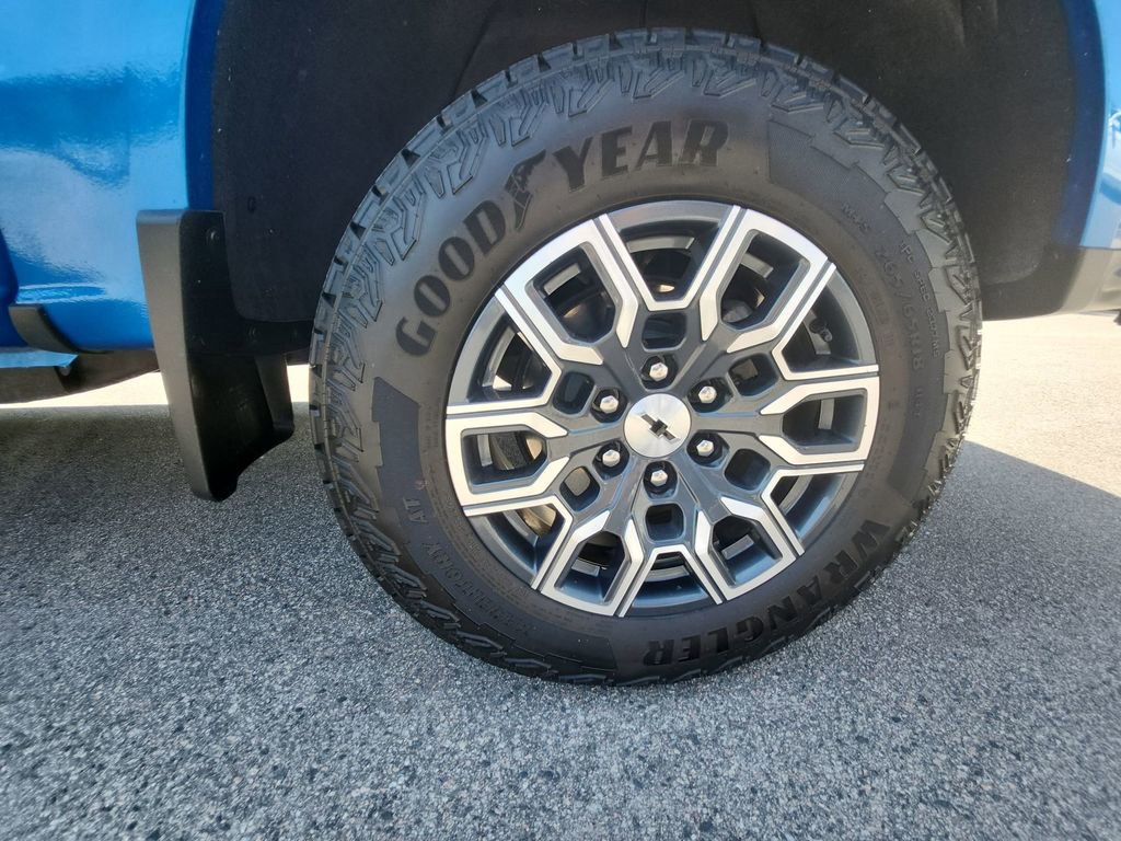 Used 2024 Chevrolet Colorado Z71 w/ Z71 Convenience Package 2 image 36