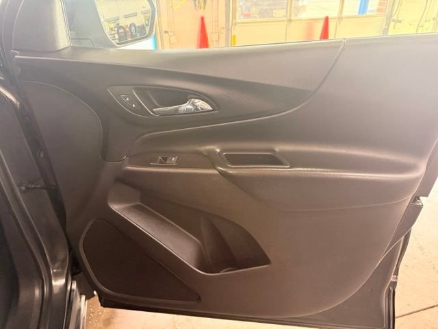 Used 2020 Chevrolet Equinox LT AWD/4WD image 28