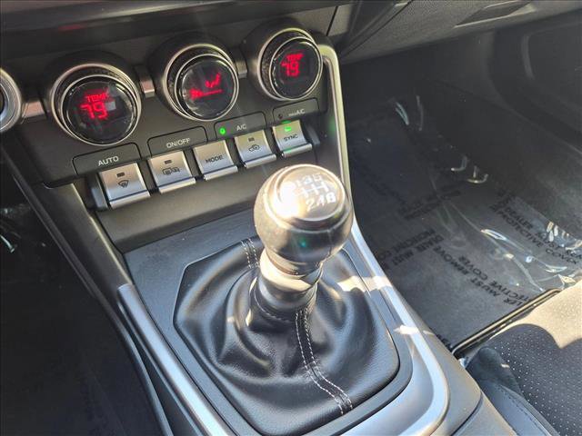 Used 2022 Toyota GR86 Premium RWD image 15