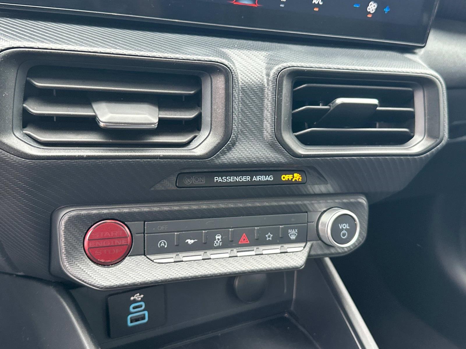 Used 2024 Ford Mustang Coupe image 12