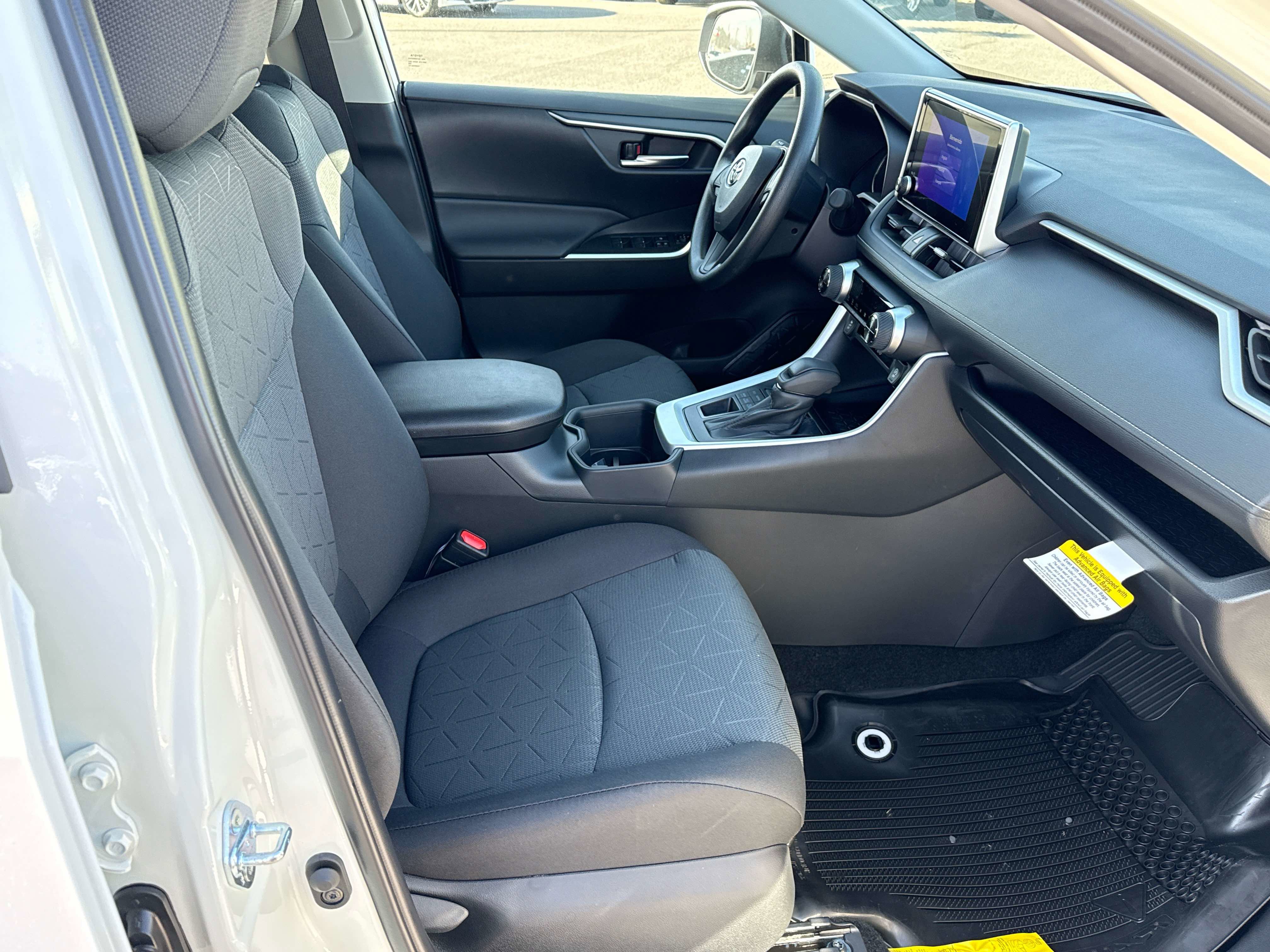 New 2025 Toyota RAV4 XLE image 16