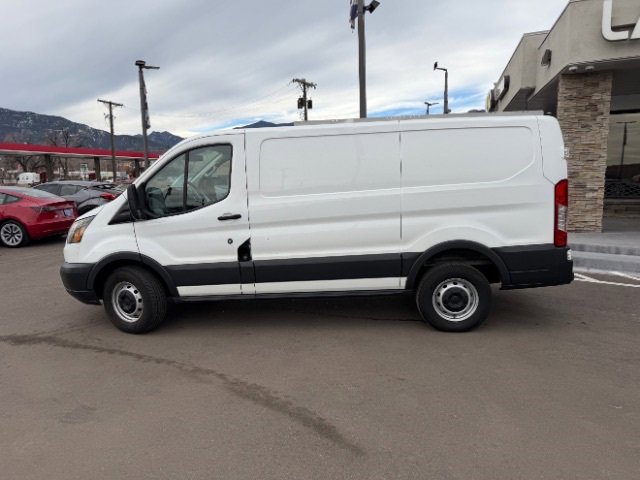 Used 2018 Ford Transit 250 130 Low Roof image 8