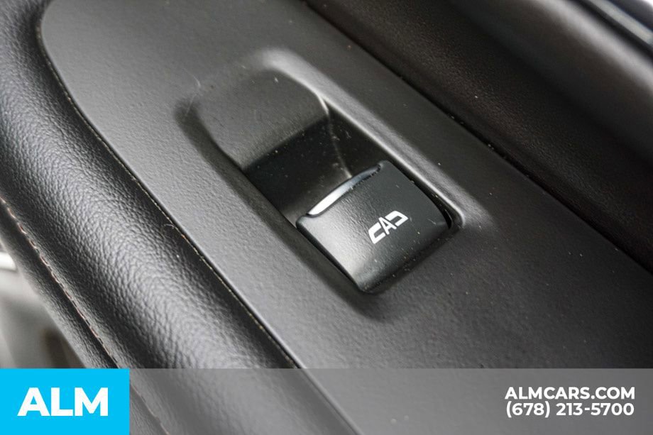 Used 2022 Chevrolet Suburban High Country image 55