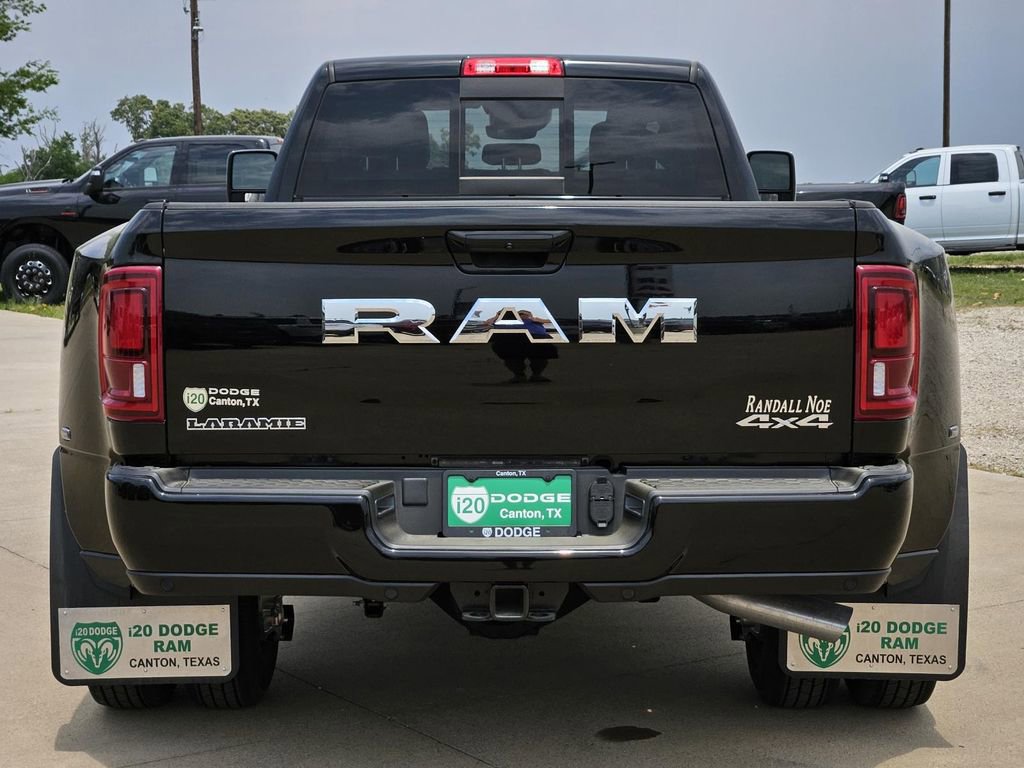 New 2025 RAM 3500 Laramie image 4