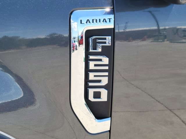 Used 2019 Ford F250 Lariat w/ Lariat Ultimate Package AWD/4WD image 14