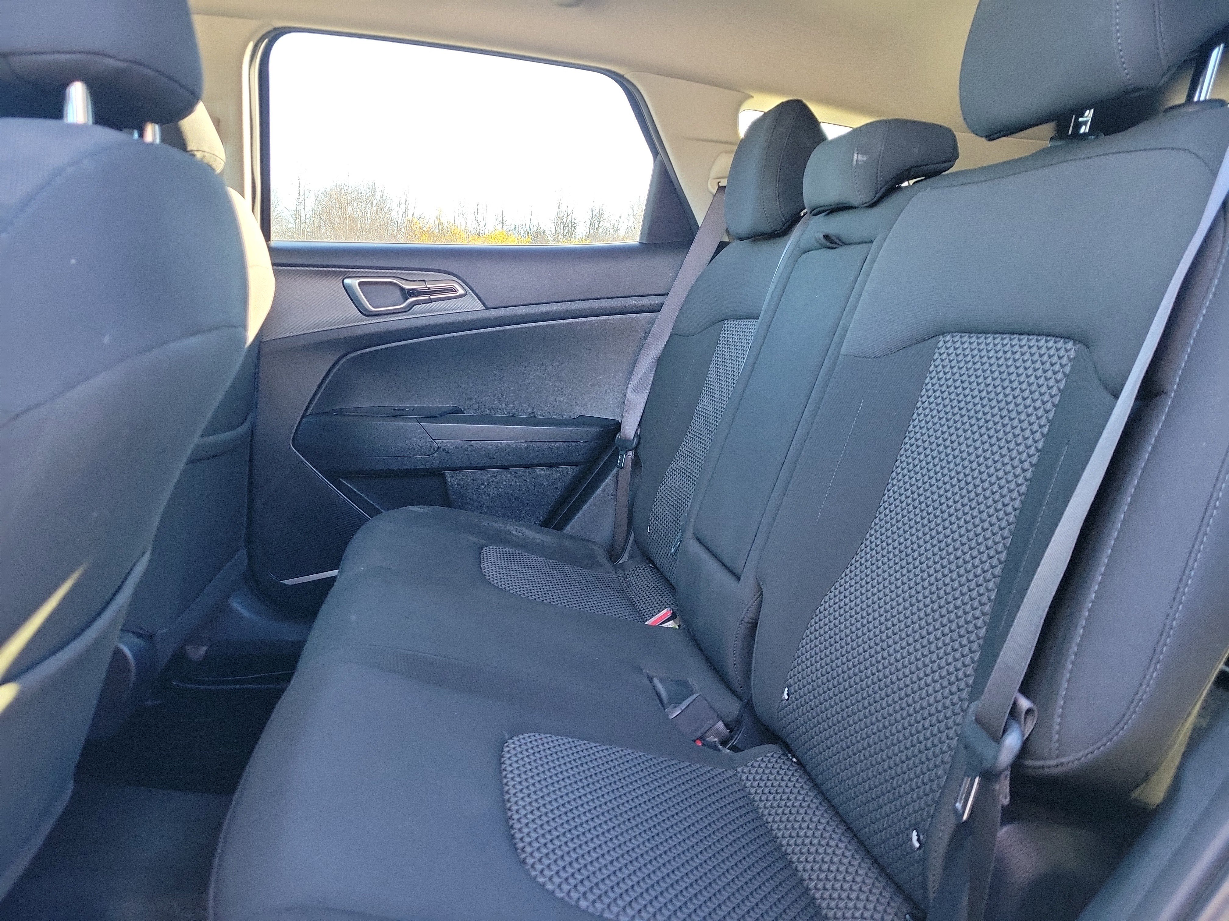 Used 2023 Kia Sportage LX image 16