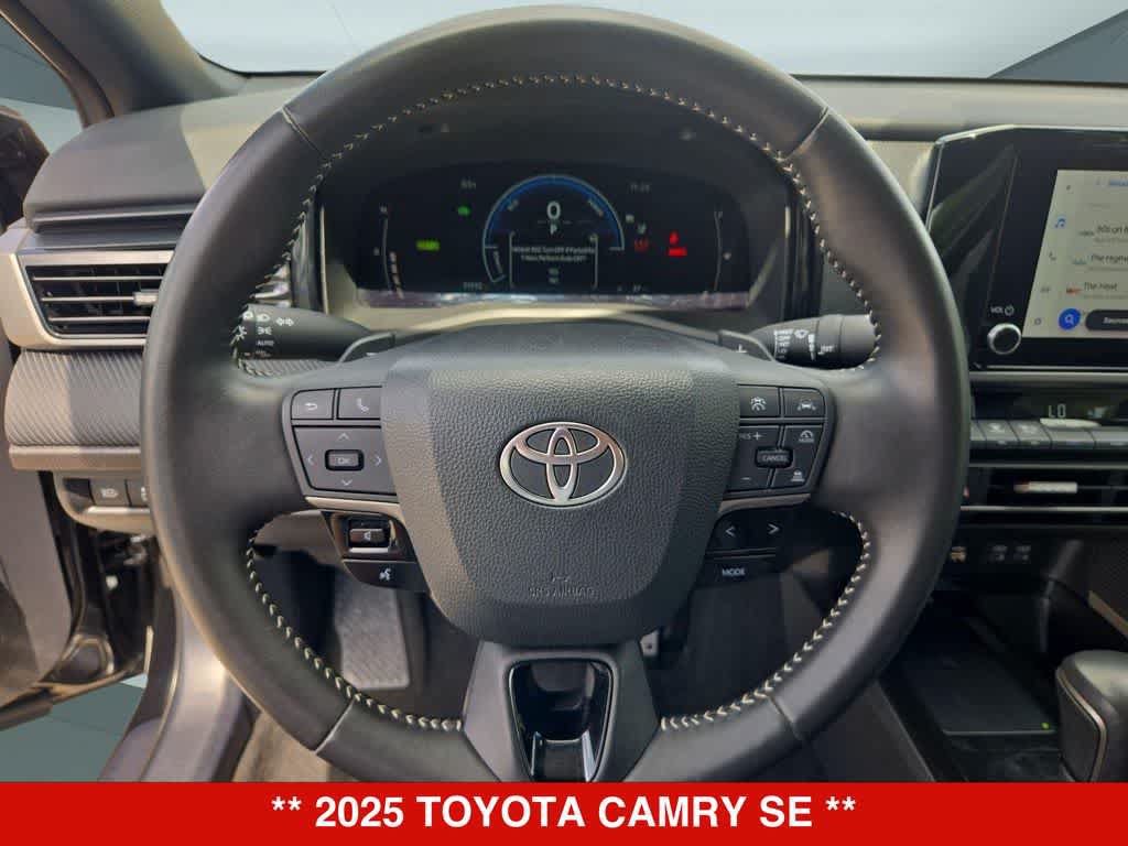 Used 2025 Toyota Camry SE FWD image 21