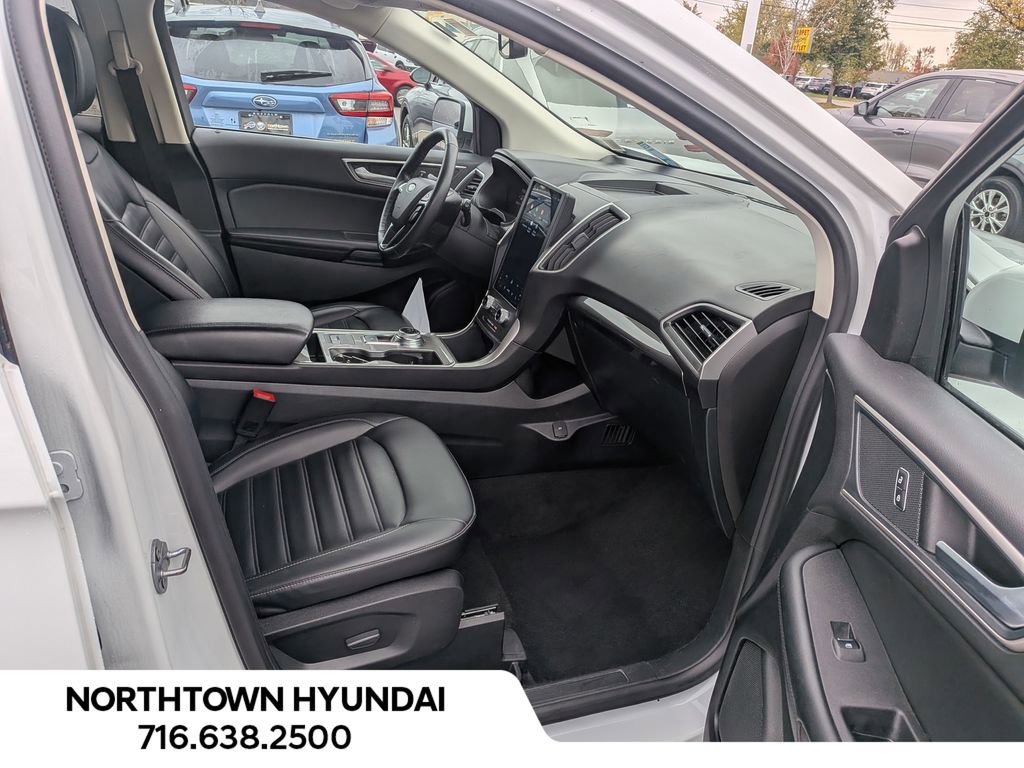 Used 2023 Ford Edge SEL image 32