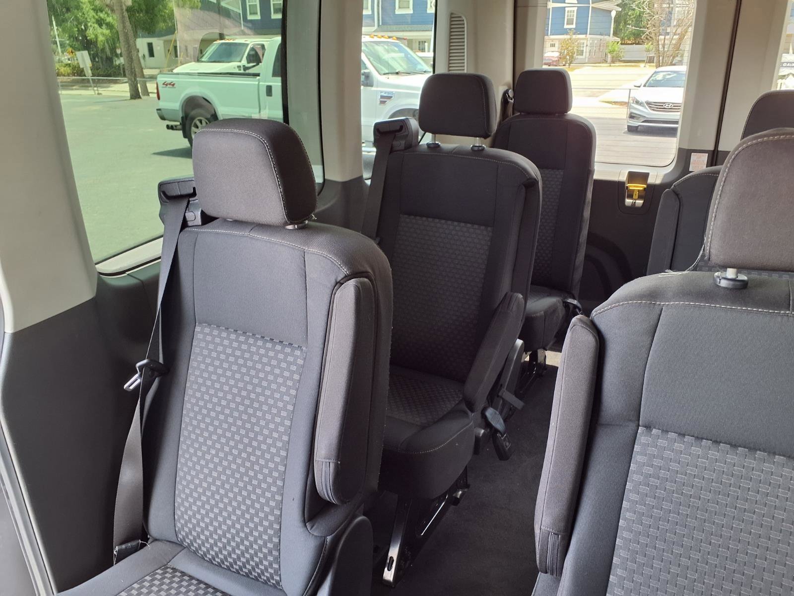 Used 2022 Ford Transit 350 XLT RWD image 17