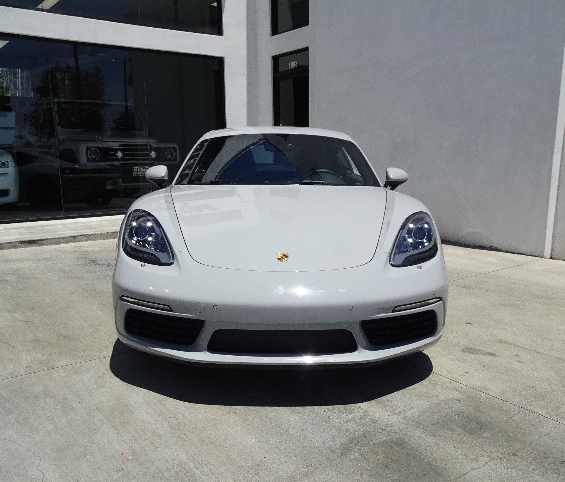 Used 2021 Porsche 718 Cayman RWD image 2