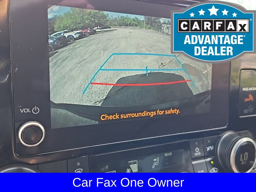 Used 2024 Toyota Highlander XLE AWD/4WD image 24