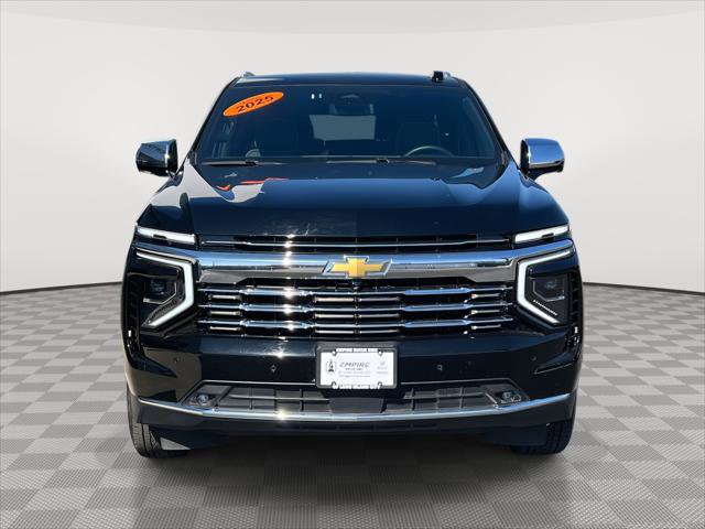 Used 2025 Chevrolet Suburban Premier AWD/4WD image 2