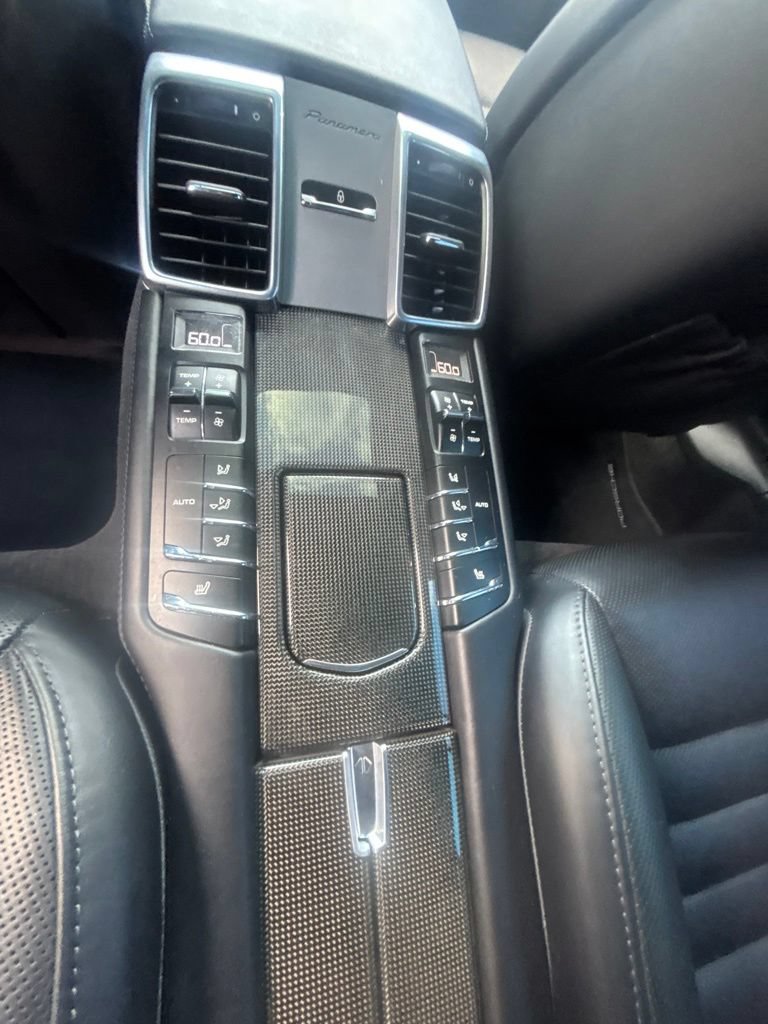 Used 2015 Porsche Panamera AWD/4WD image 47