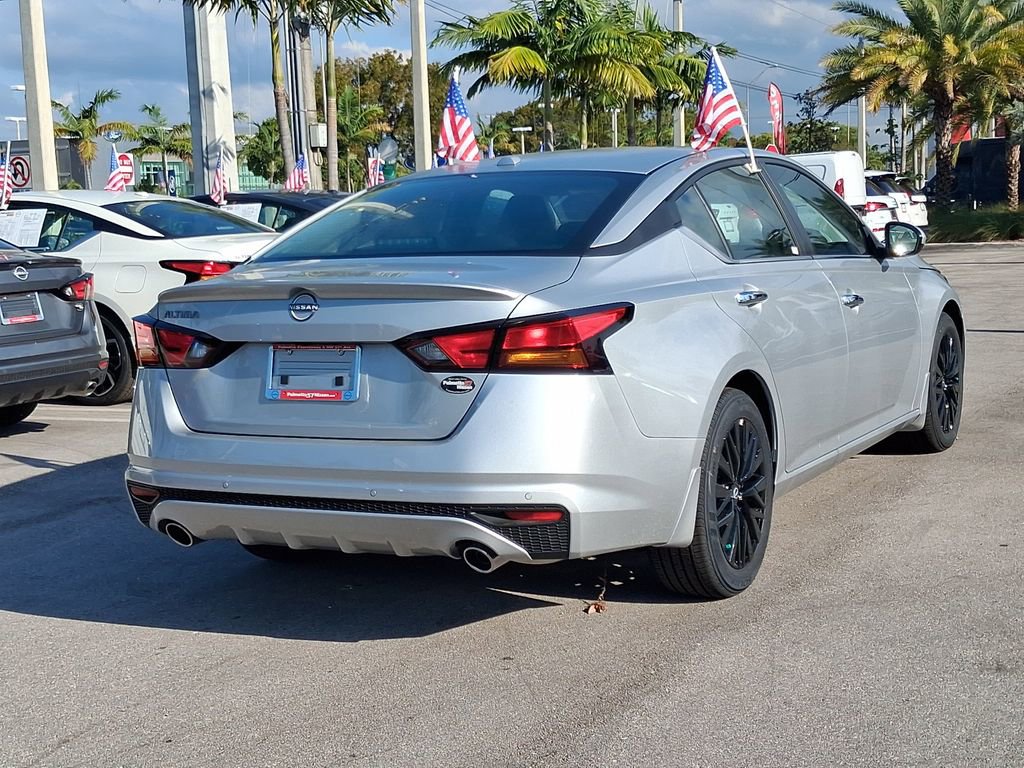 Used 2025 Nissan Altima 2.5 SV w/ SV Special Edition Package image 6