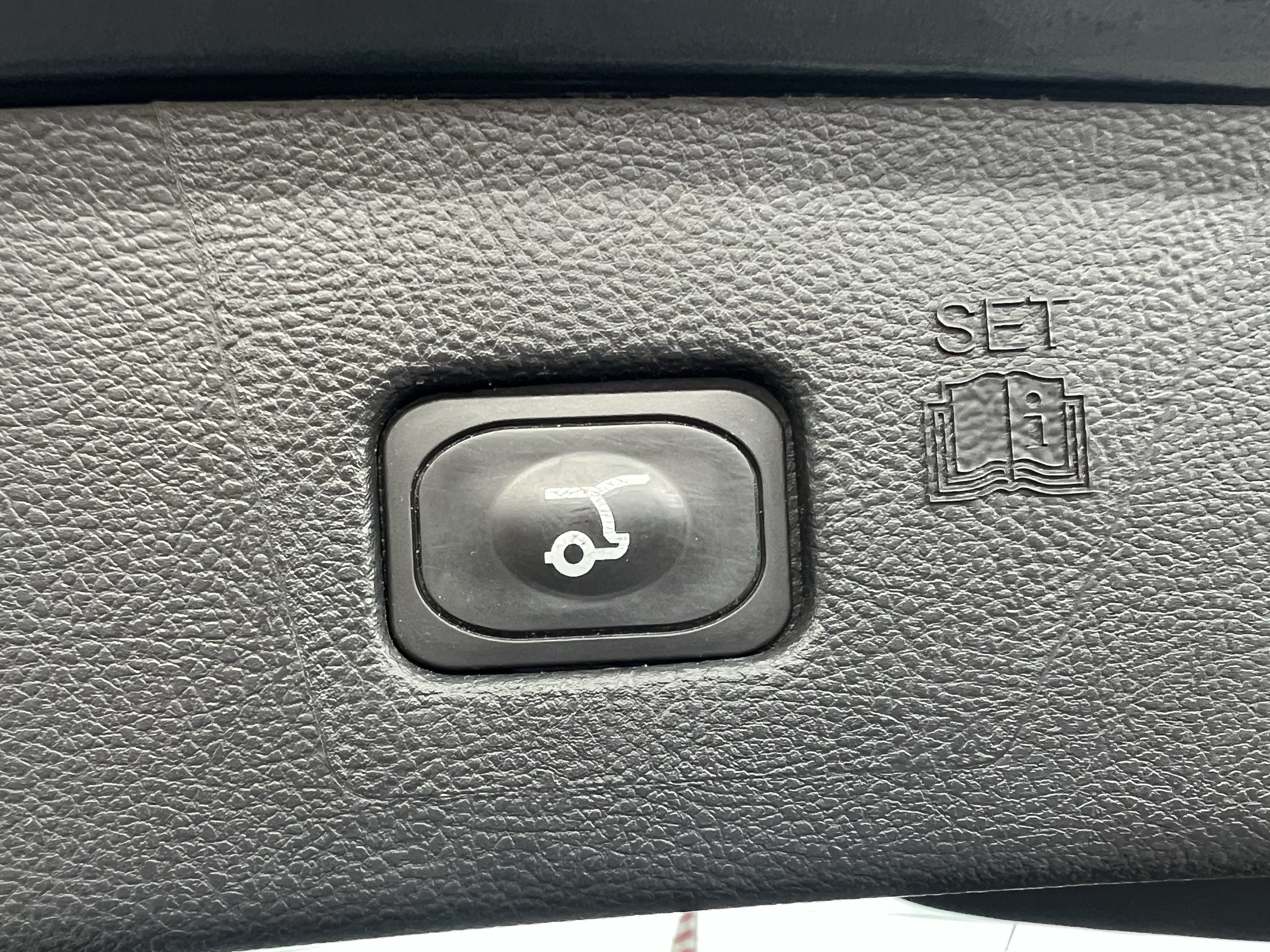 Used 2024 Ford Edge SEL w/ Convenience Package AWD/4WD image 48
