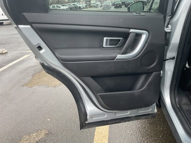 Used 2019 Land Rover Discovery Sport image 7