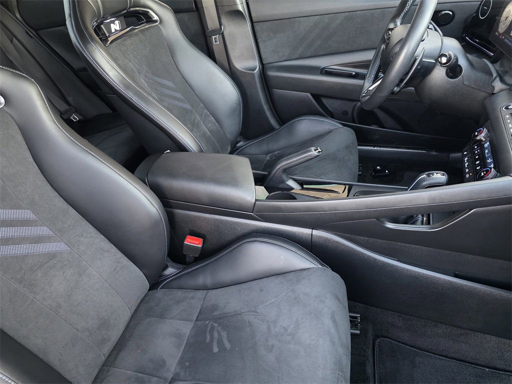 Used 2024 Hyundai Elantra N image 12