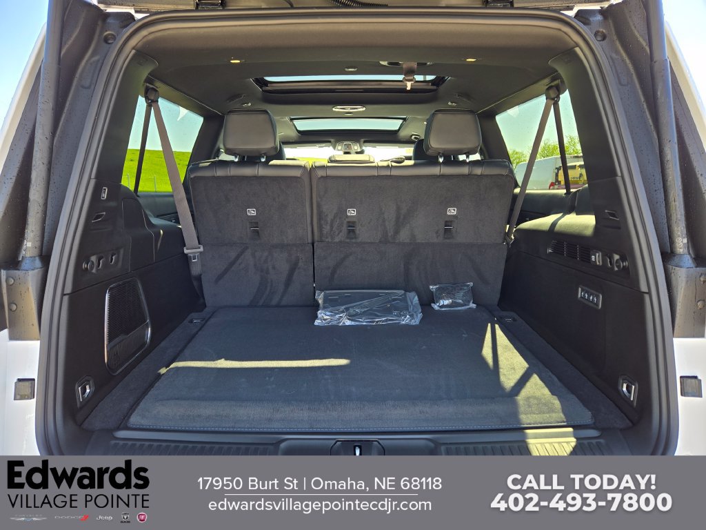 New 2026 Jeep Grand Wagoneer L Limited AWD/4WD image 32