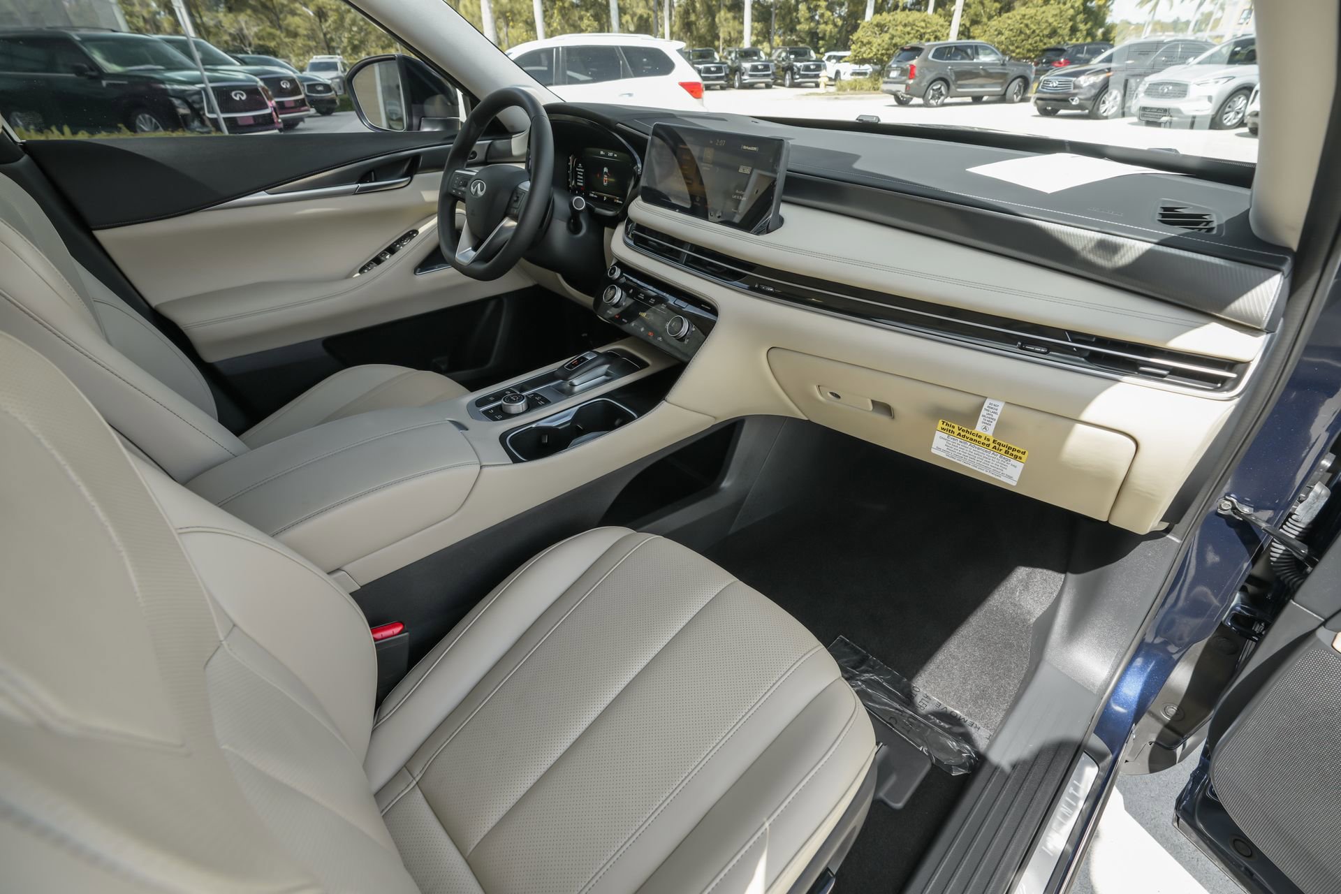 Used 2025 INFINITI QX60 Luxe w/ Vision Package image 37