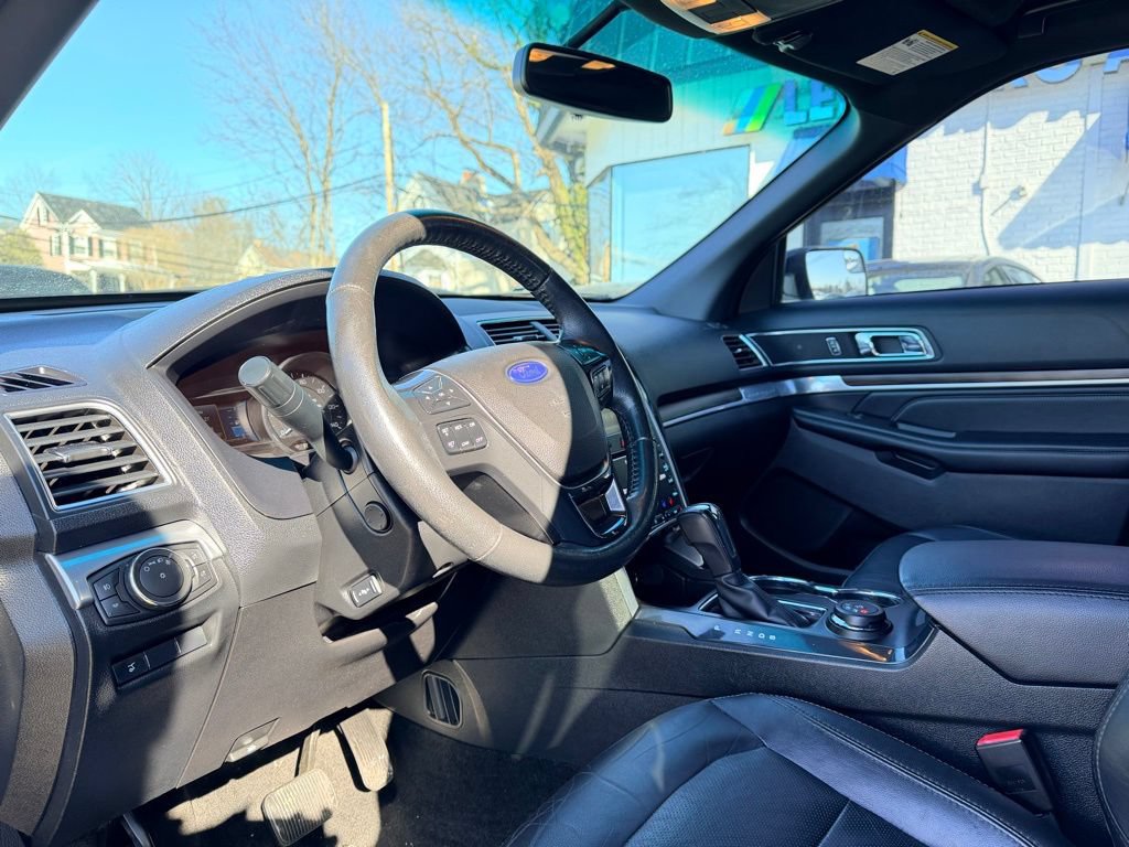 Used 2016 Ford Explorer Limited AWD/4WD image 10
