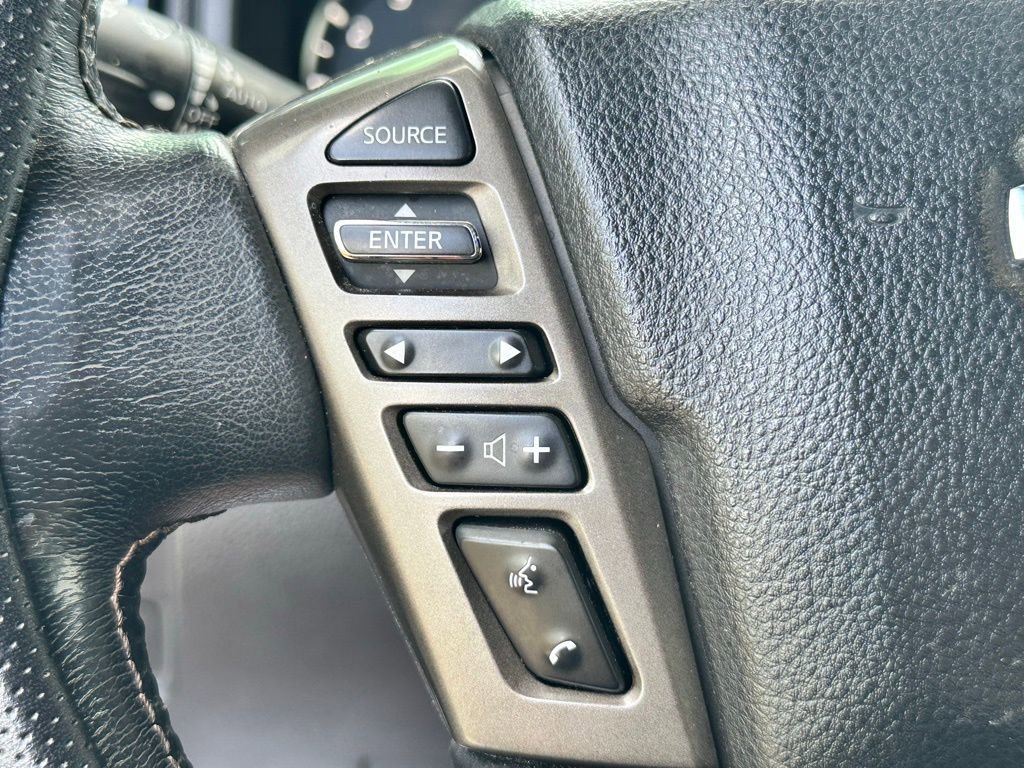 Used 2021 Nissan Titan Platinum Reserve image 11