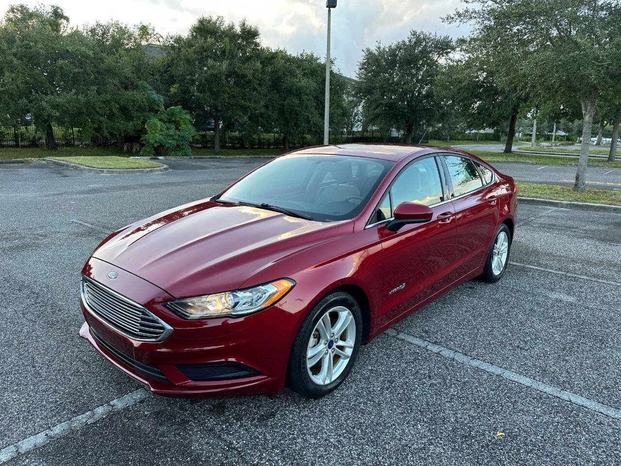 Used 2018 Ford Fusion SE