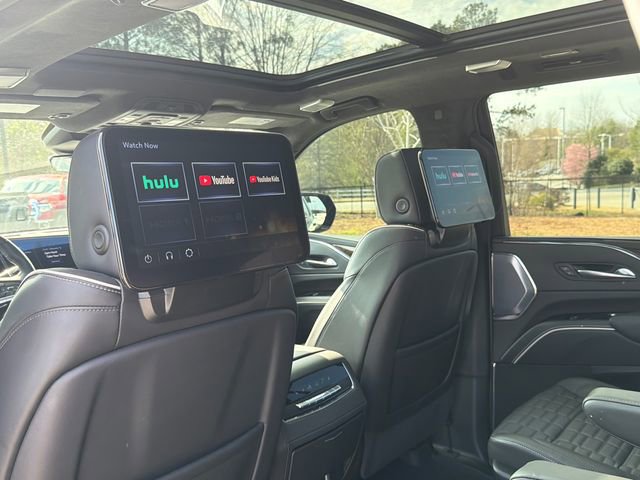 Used 2024 Cadillac Escalade Sport Platinum w/ LPO, ONYX Package image 23