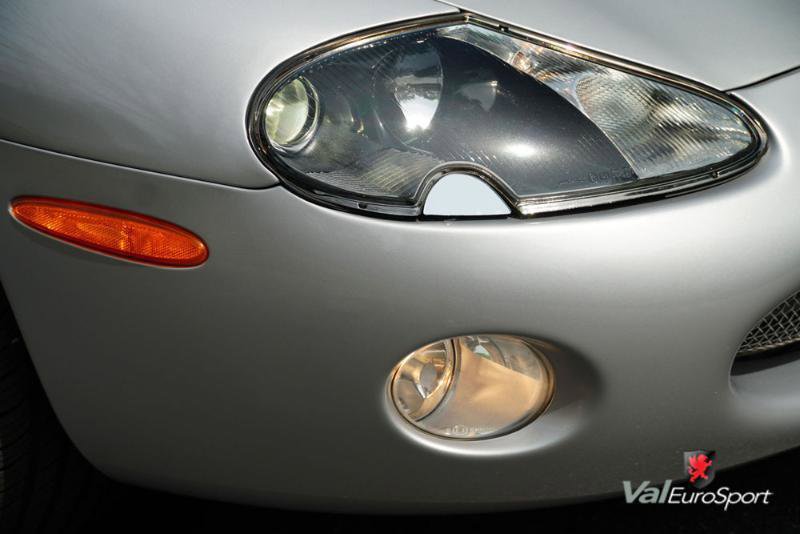 Used 2003 Jaguar XK8 XKR Convertible image 17