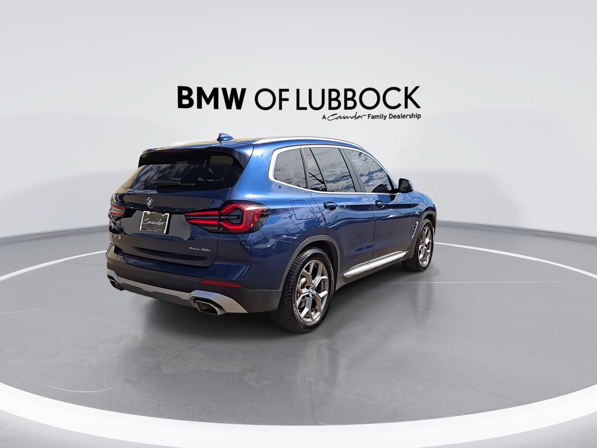 Used 2022 BMW X3 xDrive30i w/ Convenience Package w/ZPA AWD/4WD image 8