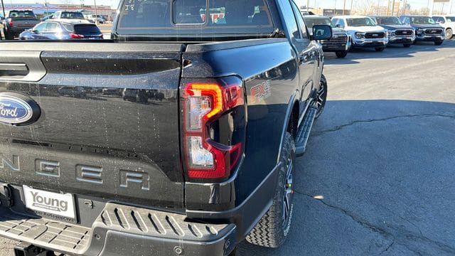 Used 2024 Ford Ranger Lariat w/ FX4 Off-Road Package AWD/4WD image 15