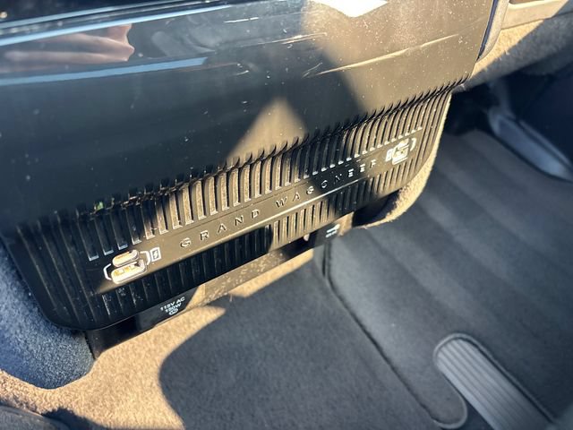 Used 2022 Jeep Grand Wagoneer Series III AWD/4WD image 14