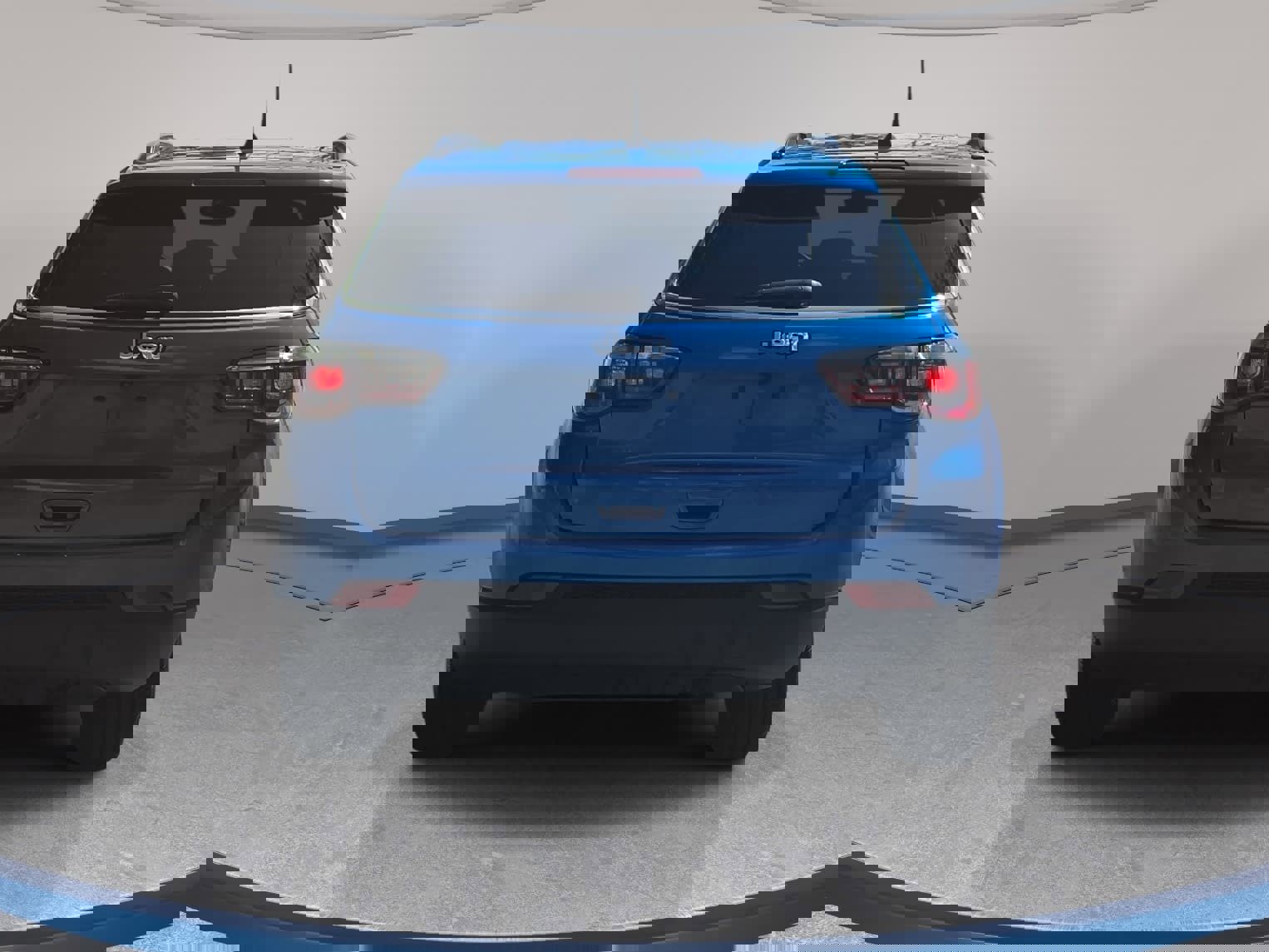 Used 2024 Jeep Compass Latitude image 6