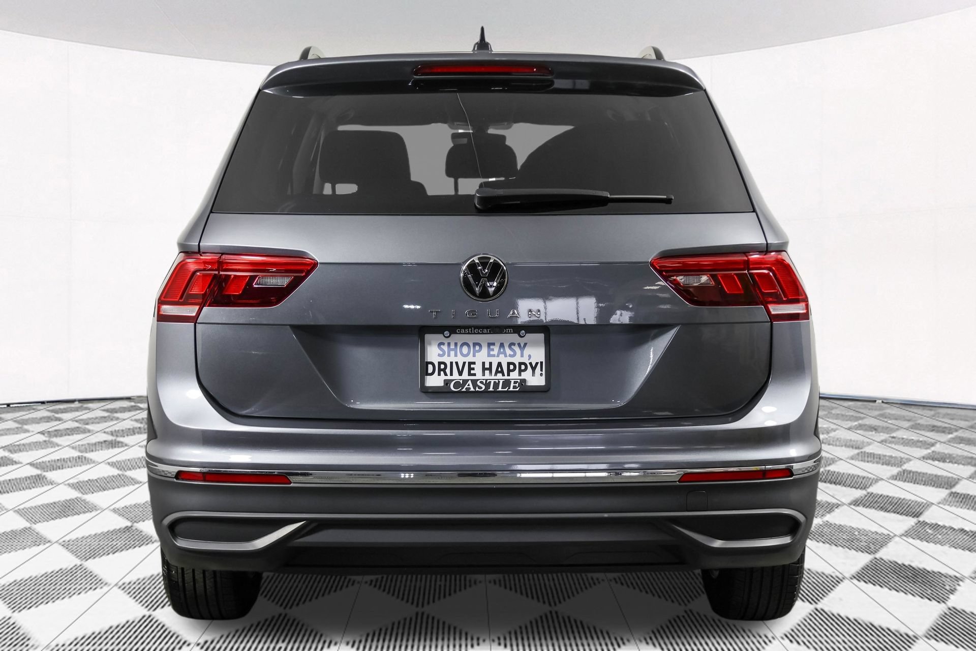 Used 2023 Volkswagen Tiguan S FWD image 17