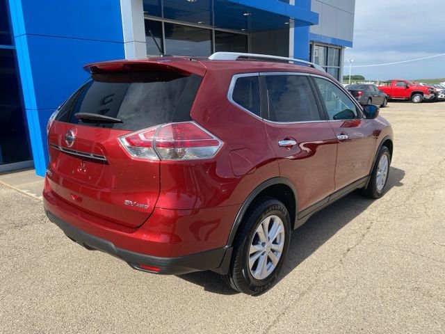 Used 2016 Nissan Rogue SV AWD/4WD image 3