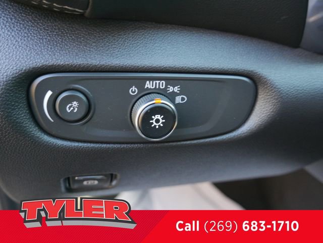 Used 2025 Chevrolet Blazer LT image 23