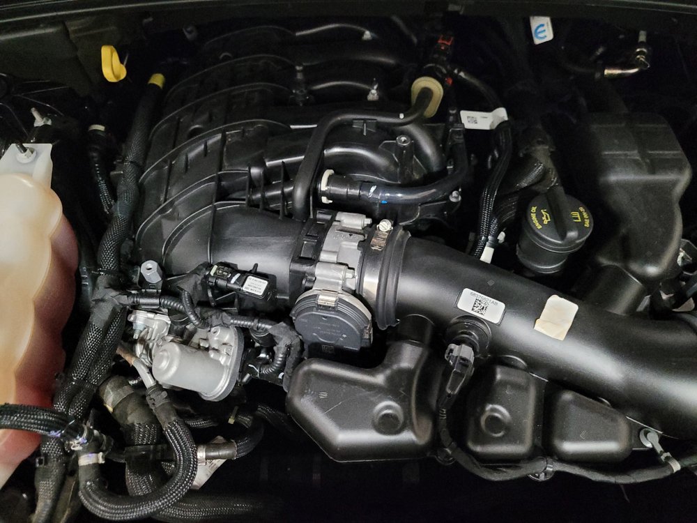 Used 2023 Jeep Grand Cherokee L Laredo RWD image 30