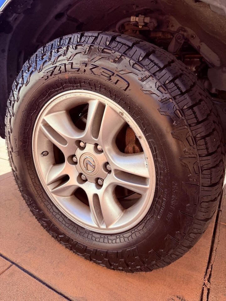 Used 2005 Lexus GX 470 image 29