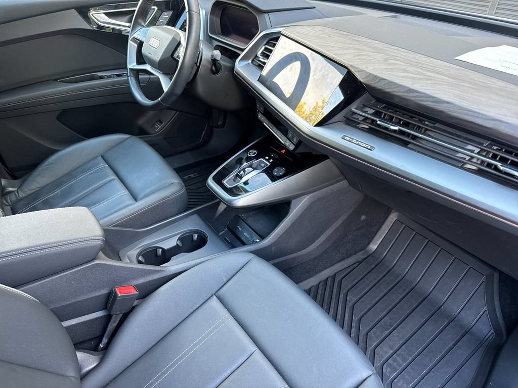 Used 2024 Audi Q4 e-tron Premium Plus w/ Premium Plus AWD/4WD image 19
