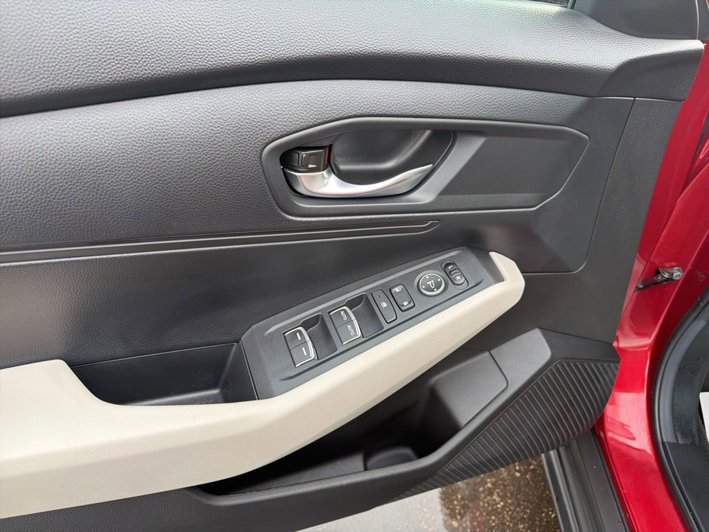 Used 2025 Honda Accord LX image 13