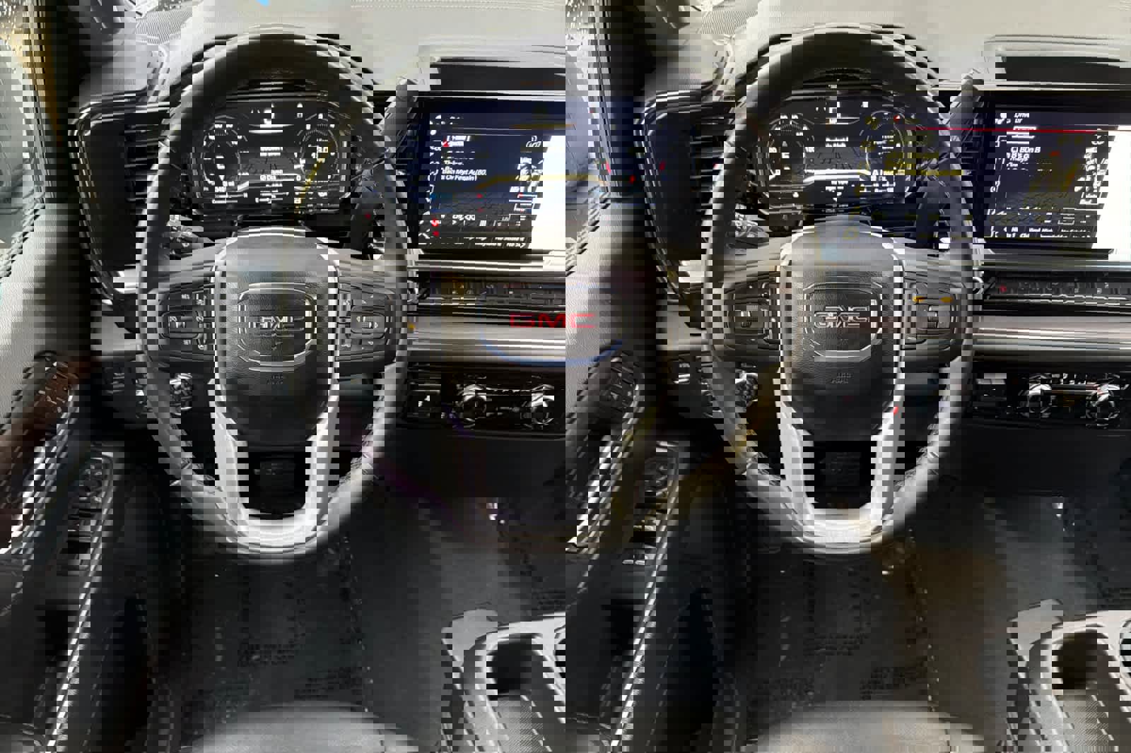 Used 2025 GMC Sierra 1500 SLT image 16