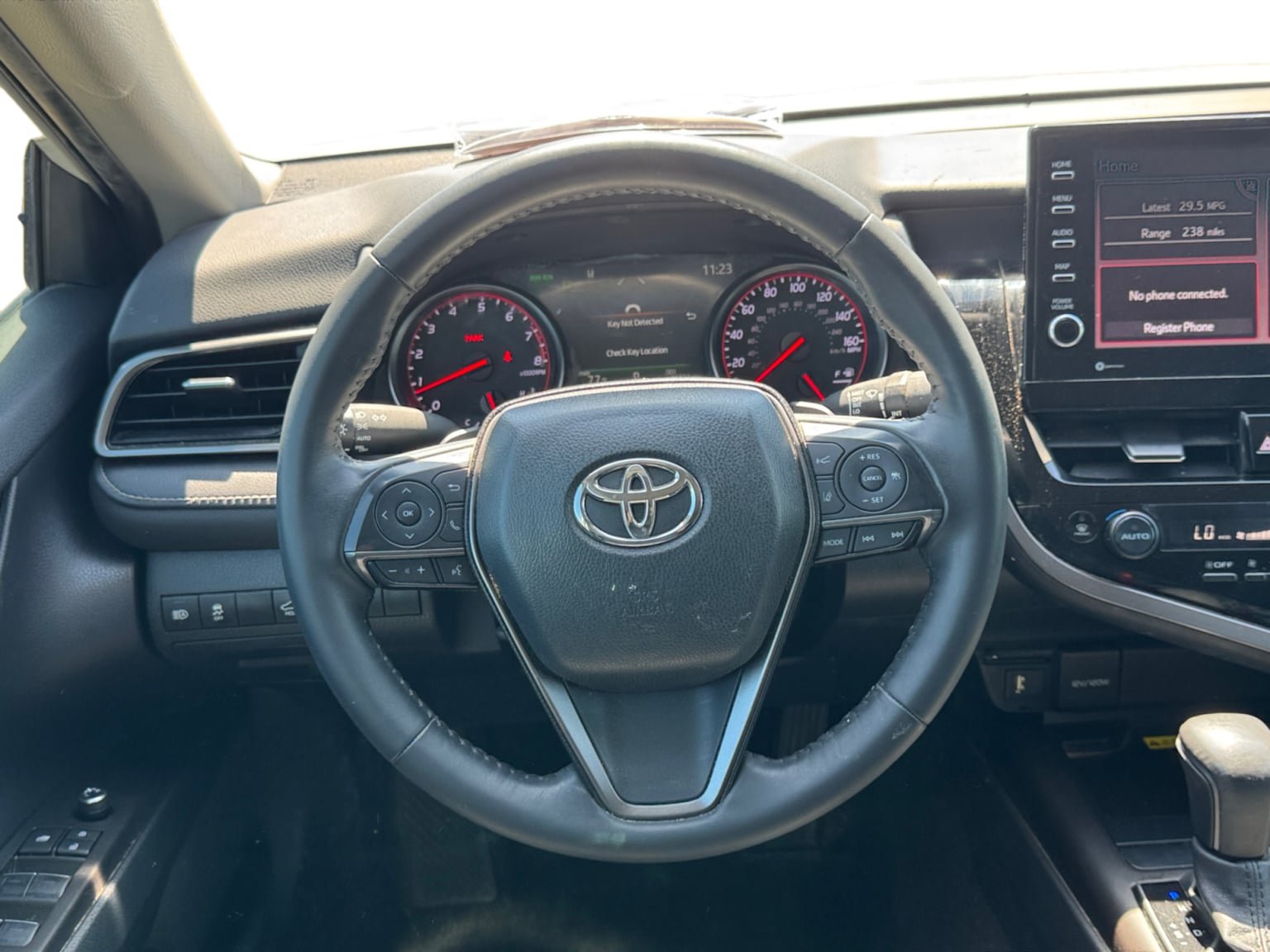 Used 2024 Toyota Camry XSE FWD image 13