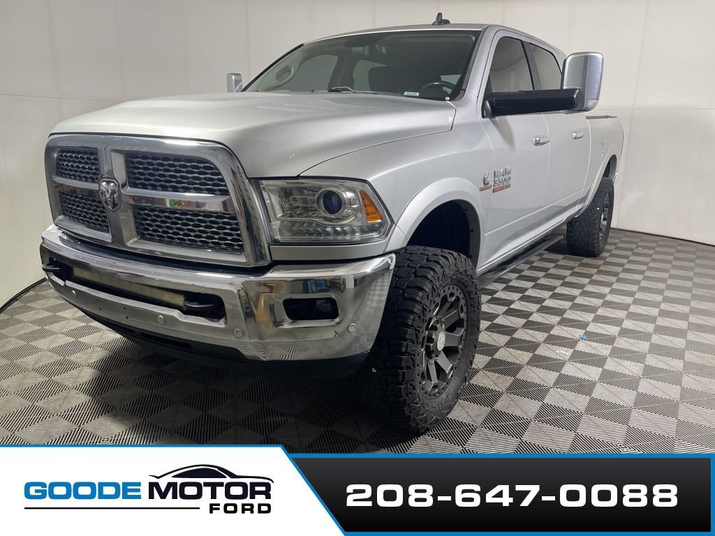 Used 2018 RAM 3500 Laramie w/ Cold Weather Group AWD/4WD image 4